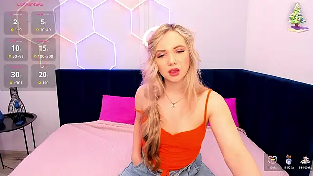 EvaMoran online show from March 3, 2026, 2:07 am