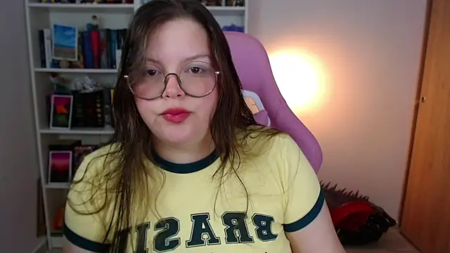 Snapshot of Gabiwaifu chatting on May 2, 2026, 5:56 am Gabiwaifu online show from May 2, 2026, 5:56 am