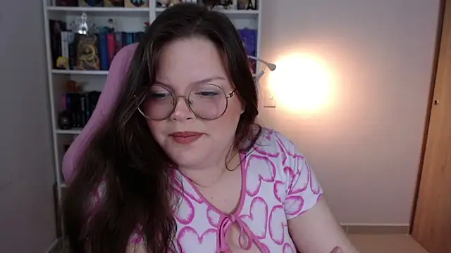 Gabiwaifu online show from June 21, 2026, 8:25 pm