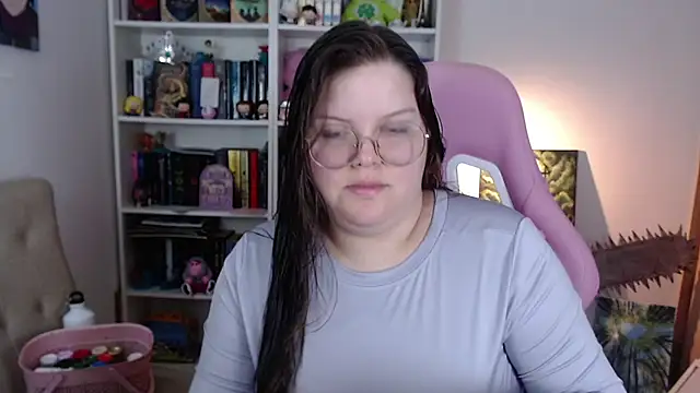 Gabiwaifu online show from August 7, 2026, 7:42 pm