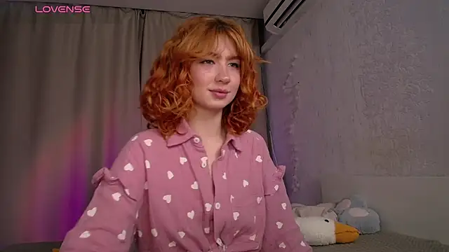 Snapshot of Evaa_Moonn_ chatting on October 31, 2025, 1:02 am Evaa Moonn online show from October 31, 2025, 1:02 am