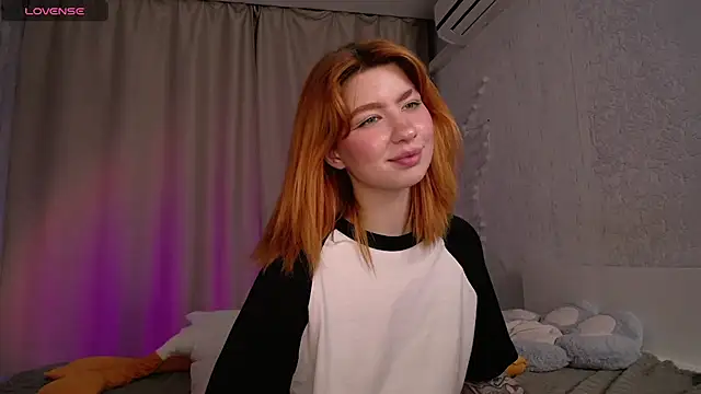 Snapshot of Evaa_Moonn_ chatting on September 14, 2025, 11:10 am Evaa Moonn online show from September 14, 2025, 11:10 am