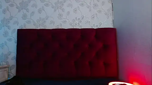 AnnaliOlsenX online show from May 29, 2026, 6:14 pm