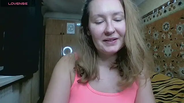 AnnaXLovers online show from October 27, 2025, 10:27 am