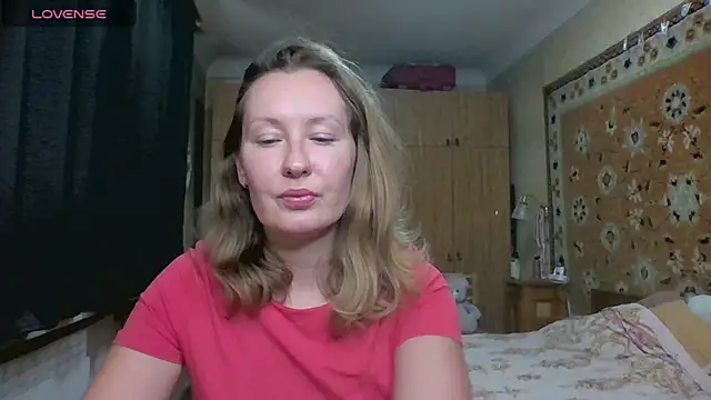 AnnaXLovers online show from September 18, 2025, 11:35 am