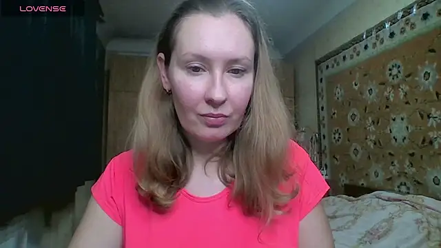 AnnaXLovers online show from November 26, 2025, 1:33 pm