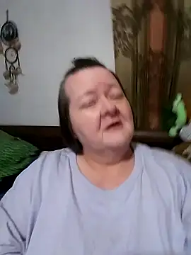 Bayou Woman68 online show from April 13, 2026, 12:42 pm