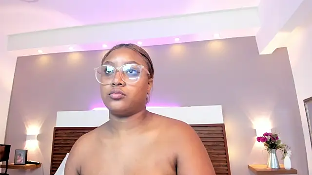 Snapshot of Adelehottman chatting on February 16, 2026, 7:23 pm Adelehottman online show from February 16, 2026, 7:23 pm