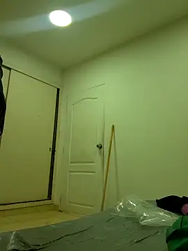 Snapshot of Adelehottman chatting on February 19, 2026, 1:41 pm Adelehottman online show from February 19, 2026, 1:41 pm