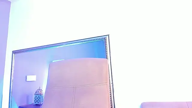 Adelehottman online show from March 28, 2026, 11:55 am