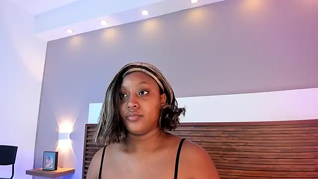 Snapshot of Adelehottman chatting on February 25, 2026, 1:33 pm Adelehottman online show from February 25, 2026, 1:33 pm