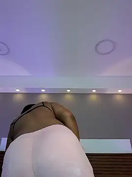 Snapshot of Adelehottman chatting on February 5, 2026, 12:23 pm Adelehottman online show from February 5, 2026, 12:23 pm