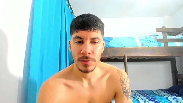 Snapshot of daniel_sexy777 chatting on October 17, 2025, 1:53 am daniel sexy777 online show from October 17, 2025, 1:53 am