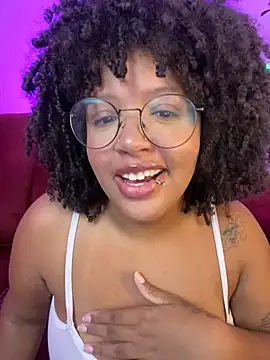 Snapshot of 99_Lilith chatting on February 19, 2026, 12:07 am 99 Lilith online show from February 19, 2026, 12:07 am