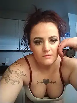 TiahhMarie online show from January 13, 2026, 6:45 pm