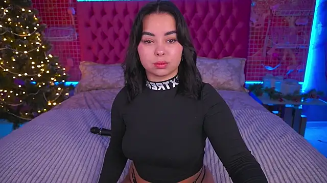 Snapshot of SusieWood chatting on January 14, 2026, 8:56 pm SusieWood online show from January 14, 2026, 8:56 pm