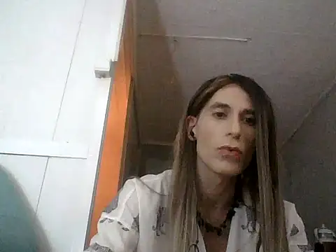 Snapshot of VanillaSeXy chatting on September 10, 2025, 9:25 pm VanillaSeXy online show from September 10, 2025, 9:25 pm