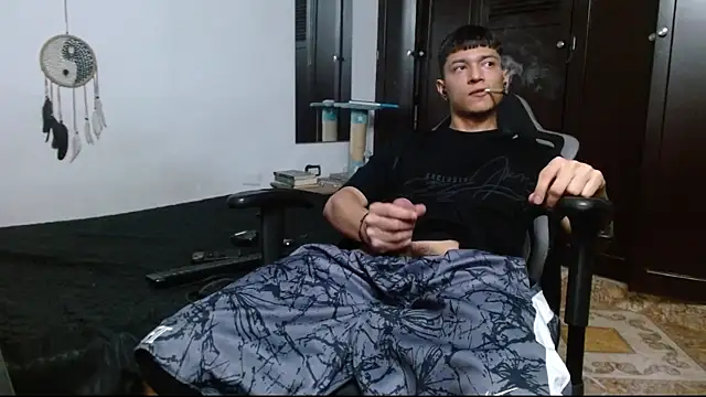 aaron blug online show from February 3, 2025, 4:25 am