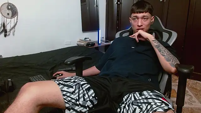 aaron blug online show from September 28, 2025, 1:34 am