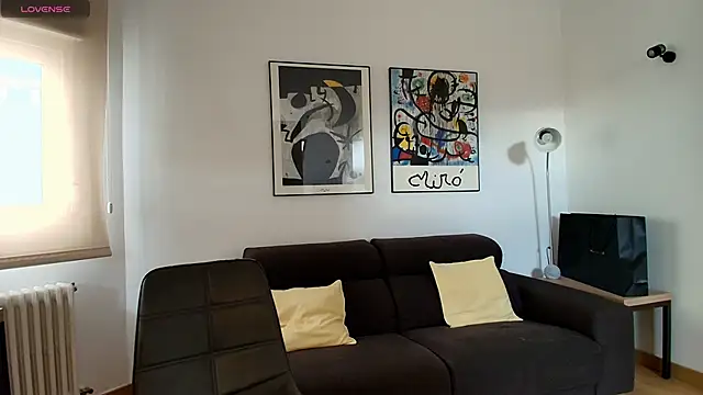 Arya 33 online show from October 28, 2025, 9:52 am