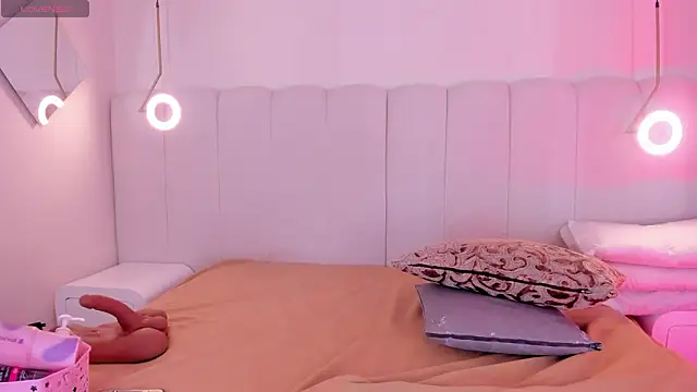 Snapshot of _huge_boobs_ebony chatting on February 9, 2026, 7:45 pm huge boobs ebony online show from February 9, 2026, 7:45 pm