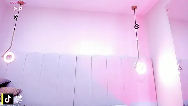 Snapshot of _huge_boobs_ebony chatting on February 25, 2026, 7:58 pm huge boobs ebony online show from February 25, 2026, 7:58 pm