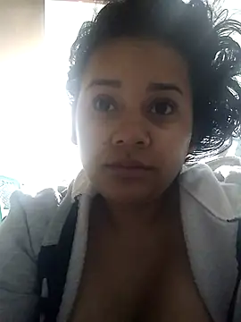  Miaaleon online show from October 12, 2025, 10:05 am