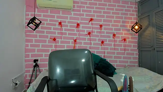 emy 0 online show from March 12, 2025, 5:35 am