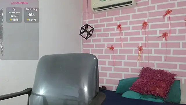 emy 0 online show from March 1, 2025, 7:37 pm