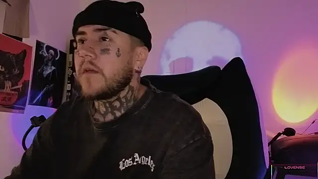 Ash gusbig online show from November 26, 2025, 3:50 am