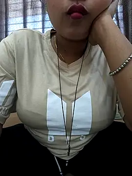 Snapshot of Samarya-78 chatting on April 25, 2026, 6:49 am Samarya-78 online show from April 25, 2026, 6:49 am