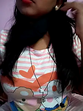Snapshot of Samarya-78 chatting on March 1, 2025, 7:04 pm Samarya-78 online show from March 1, 2025, 7:04 pm