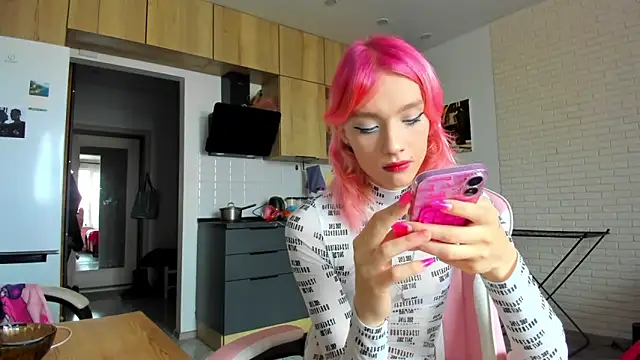 Snapshot of _Alice_Kitty chatting on April 8, 2026, 8:38 am Alice Kitty online show from April 8, 2026, 8:38 am