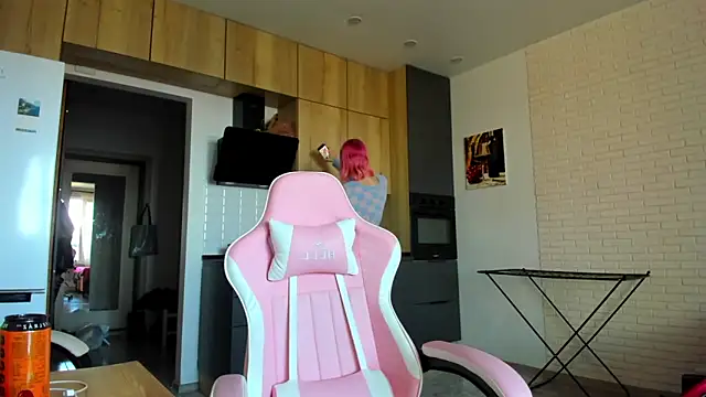 Snapshot of _Alice_Kitty chatting on April 3, 2026, 1:17 pm Alice Kitty online show from April 3, 2026, 1:17 pm