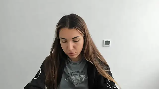 Summmmersky online show from November 13, 2025, 8:40 am