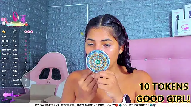 Snapshot of AriannaLewiis chatting on March 6, 2025, 1:37 am AriannaLewiis online show from March 6, 2025, 1:37 am