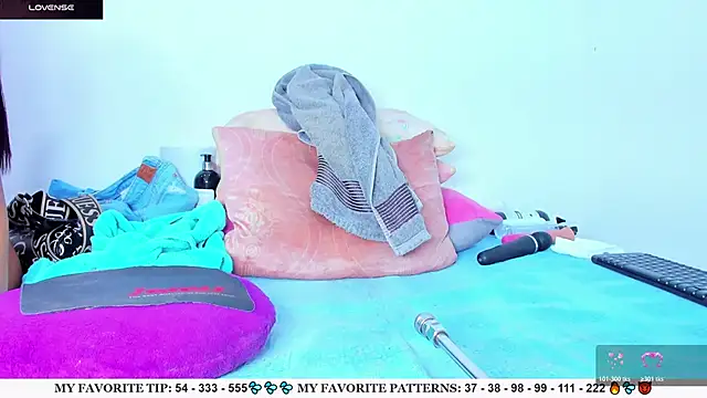 Snapshot of AriannaLewiis chatting on April 9, 2026, 7:09 pm AriannaLewiis online show from April 9, 2026, 7:09 pm