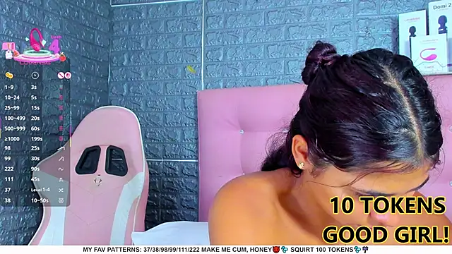 Snapshot of AriannaLewiis chatting on March 11, 2025, 1:59 am AriannaLewiis online show from March 11, 2025, 1:59 am