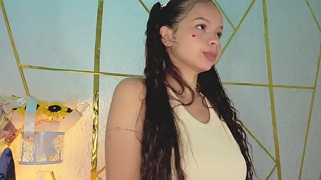 SheilaSmiith online show from February 2, 2026, 12:09 am