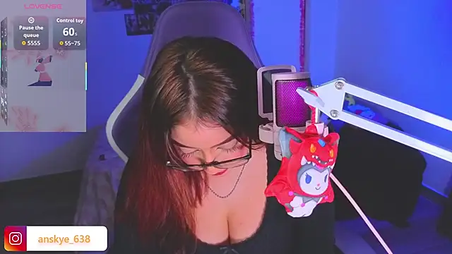 AnngelaSkye online show from March 26, 2026, 5:50 am