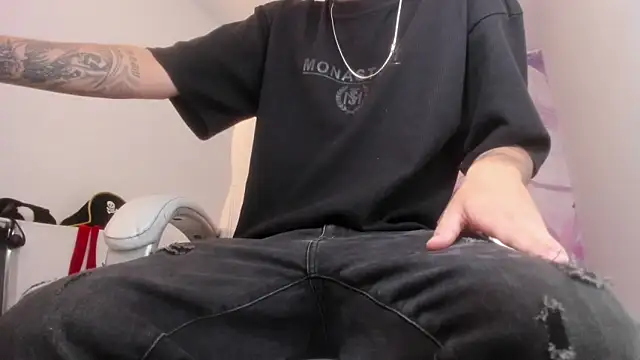 FrannBoy online show from February 19, 2026, 9:23 pm