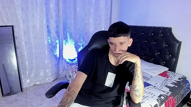 FrannBoy online show from March 10, 2025, 7:18 pm