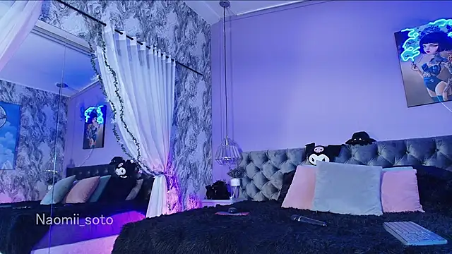 Naomii Soto online show from September 23, 2025, 6:04 pm