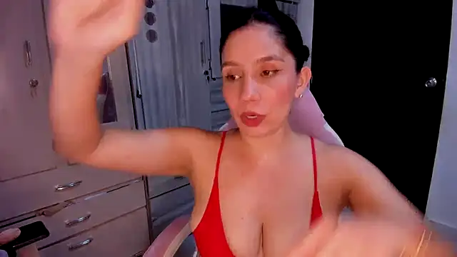 Snapshot of littlelight1 chatting on September 18, 2025, 1:47 pm littlelight1 online show from September 18, 2025, 1:47 pm