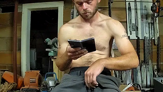 Bigoleslong98765 online show from September 21, 2025, 4:28 am