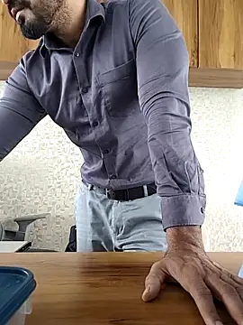 Snapshot of indianguy89 chatting on February 16, 2026, 10:14 am indianguy89 online show from February 16, 2026, 10:14 am