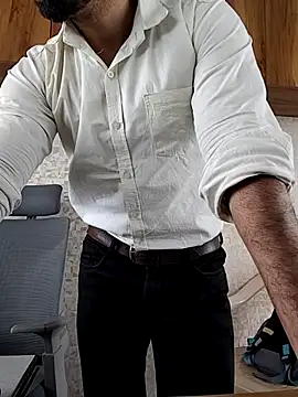 Snapshot of indianguy89 chatting on February 11, 2026, 10:48 am indianguy89 online show from February 11, 2026, 10:48 am