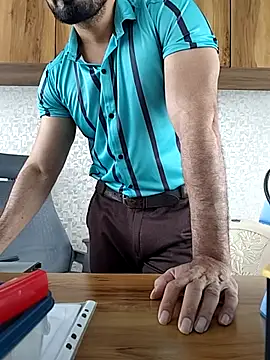 Snapshot of indianguy89 chatting on February 25, 2026, 8:25 am indianguy89 online show from February 25, 2026, 8:25 am