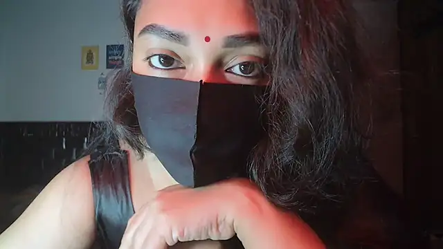 Most-Beautiful-Queen online show from November 8, 2025, 7:06 pm