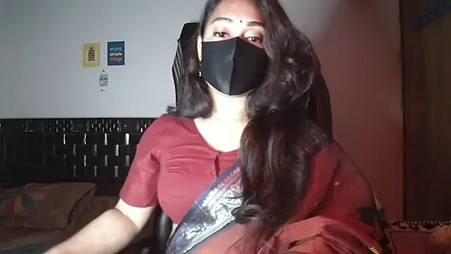 Most-Beautiful-Queen online show from December 21, 2025, 7:04 pm